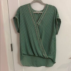 High-Low Patterned Top